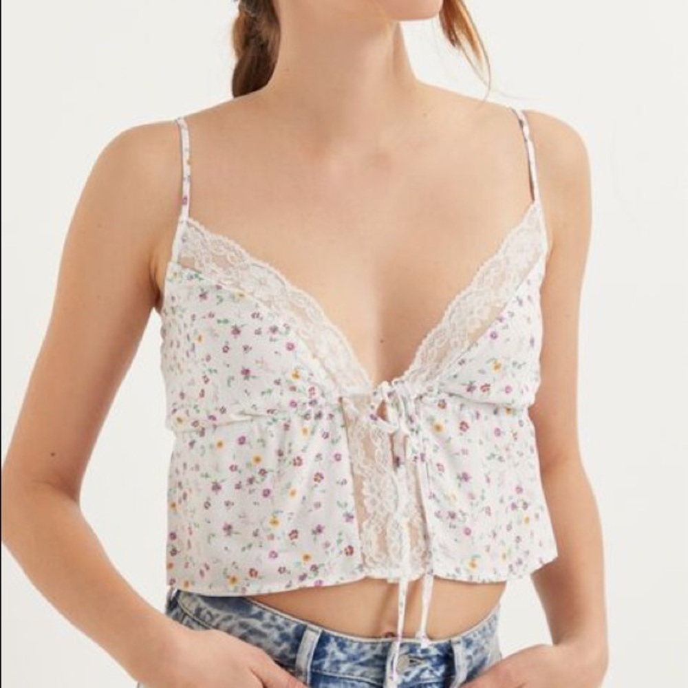 Pacsun la hearts lace from cami
